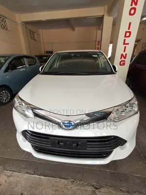 Toyota Corolla Fielder 2017 White