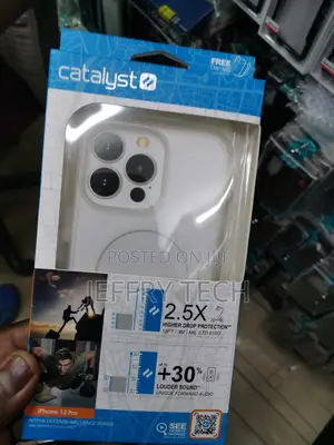 Catalyst Influence Case for iPhone 13 Pro With Magsafe-Clear