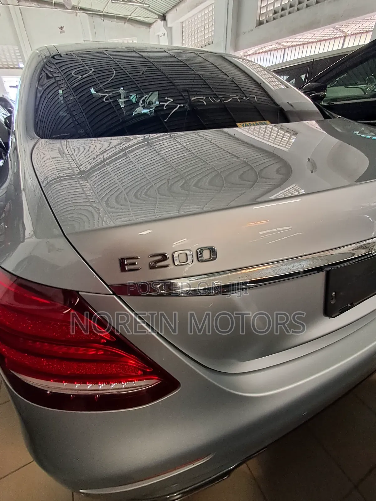 Mercedes-Benz E200 2017 Silver