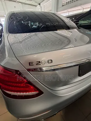 Mercedes-Benz E200 2017 Silver