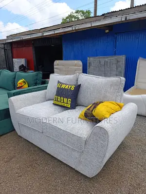 Top Finishing 2 Seater Sofa/ 2 Seater Sofa