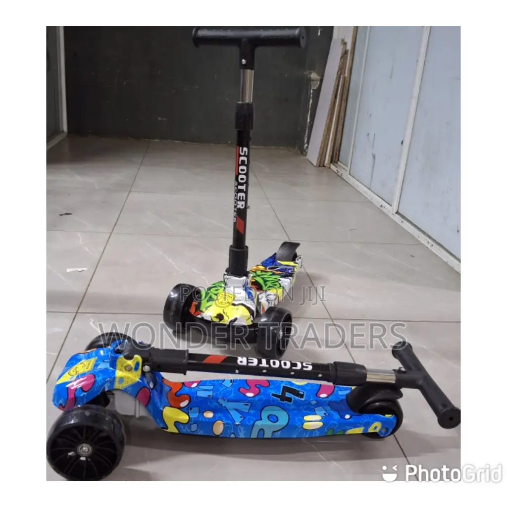 Wide Wheel Scooter With Foldable Handle