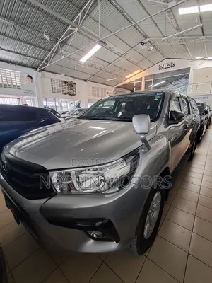 Toyota Hilux 2017 Gray
