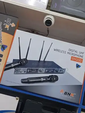 BNK BM 200 Wireless Microphone 2 in 1