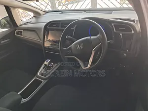Honda Shuttle 2017 Gray