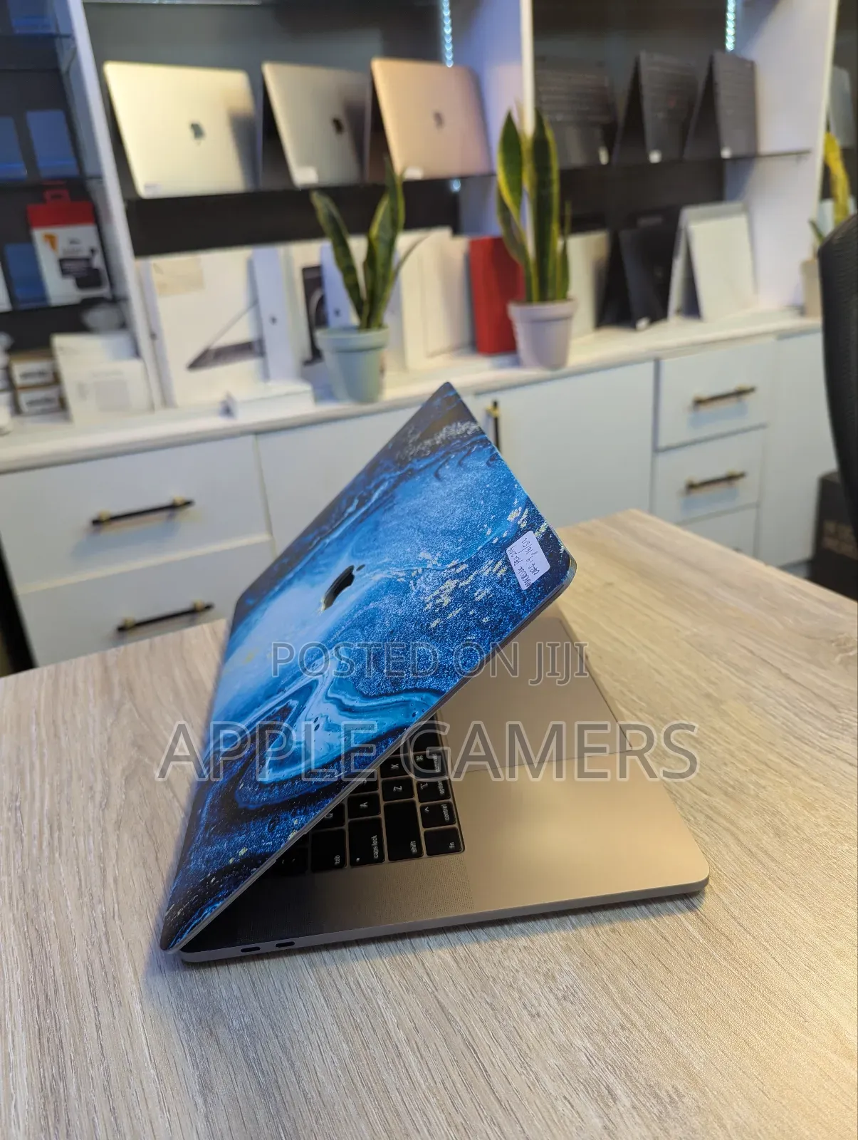 Laptop Apple MacBook 2019 16GB Intel Core i9 SSD 512GB