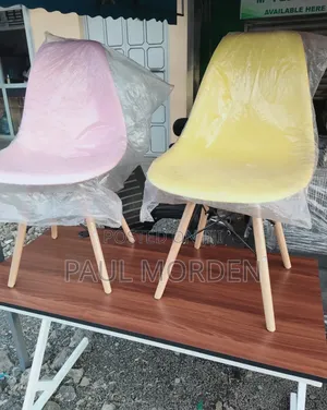 Plastic Seat Eames Dining Chairs