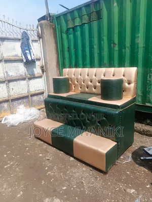 Pedicure Seat, 3 Seater Jungle Green and Gold 