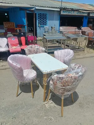 Unique and Latest Design Dinning Set 