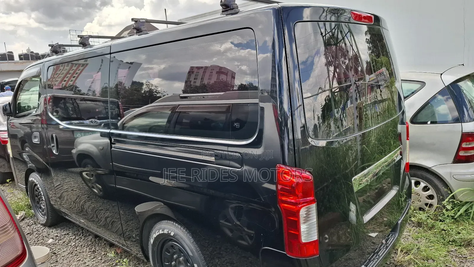 Nissan Vanette 2016 Black