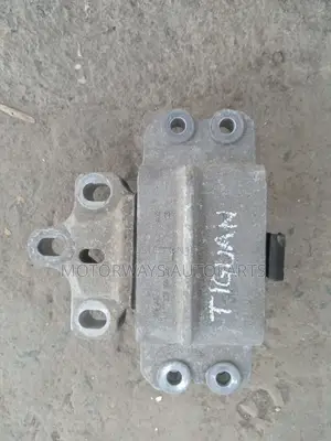 Tiguan Engine Mounting