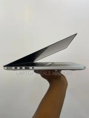 Laptop Apple MacBook Pro 2015 8GB Intel Core I7 SSD 256GB