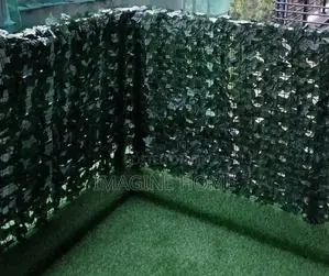 Unique Home Decoration Grass Carpet With Green Fences