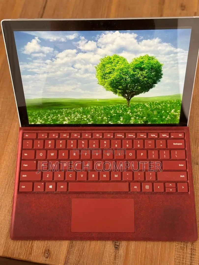 New Laptop Microsoft Surface Pro 7+ 16GB Intel Core I7 SSD 256GB