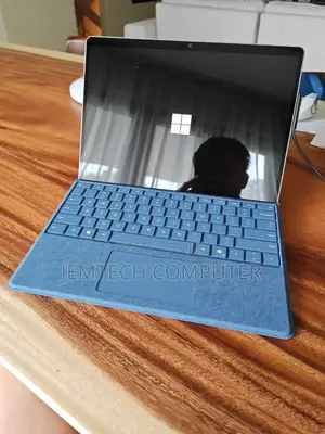New Laptop Microsoft Surface Pro 9 16GB Intel Core I7 SSD 256GB