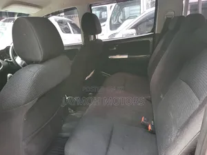 Toyota Hilux 2014 White