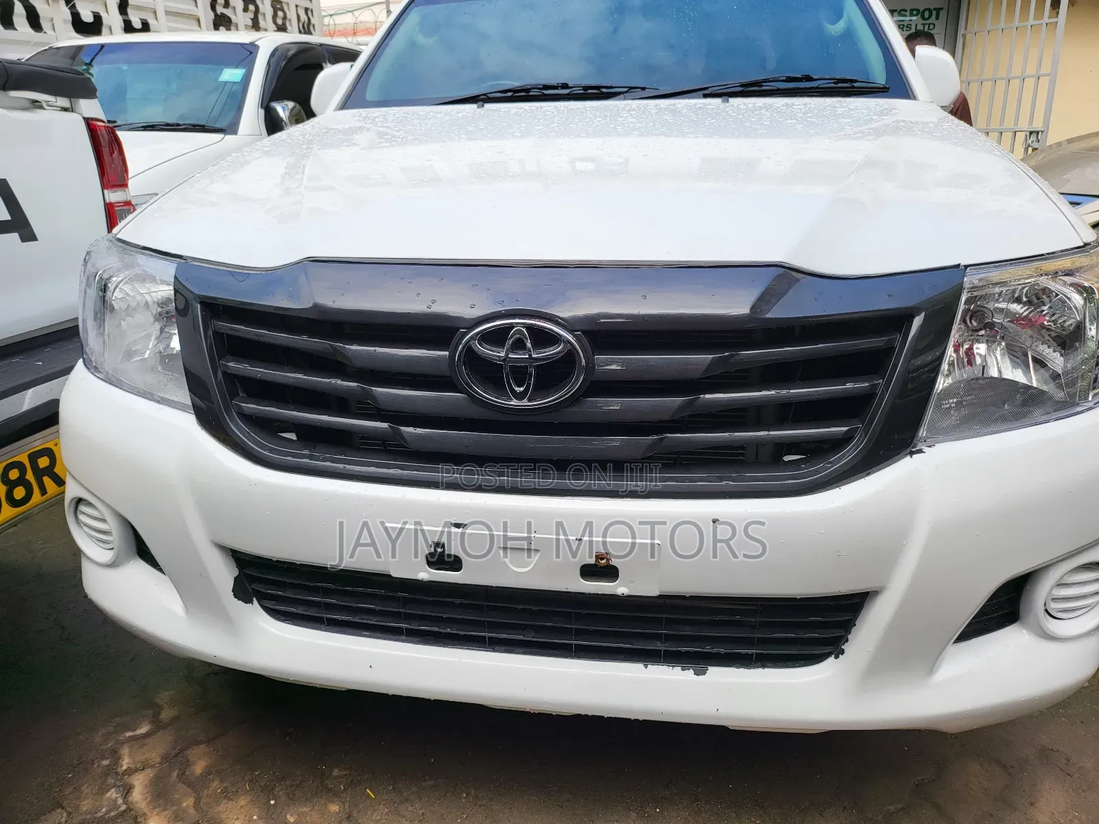 Toyota Hilux 2014 White