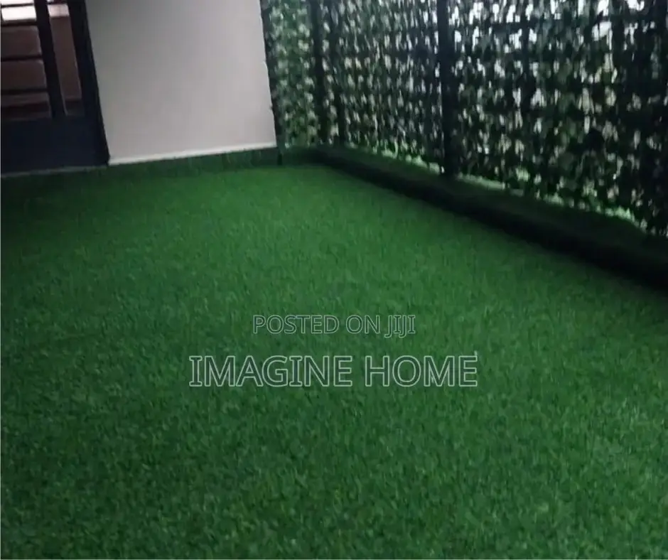 Artificial Green Grass Carpet, Backyard Home Decor