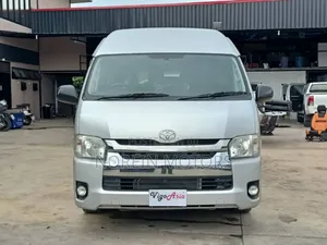 Toyota HiAce 2017 Grey