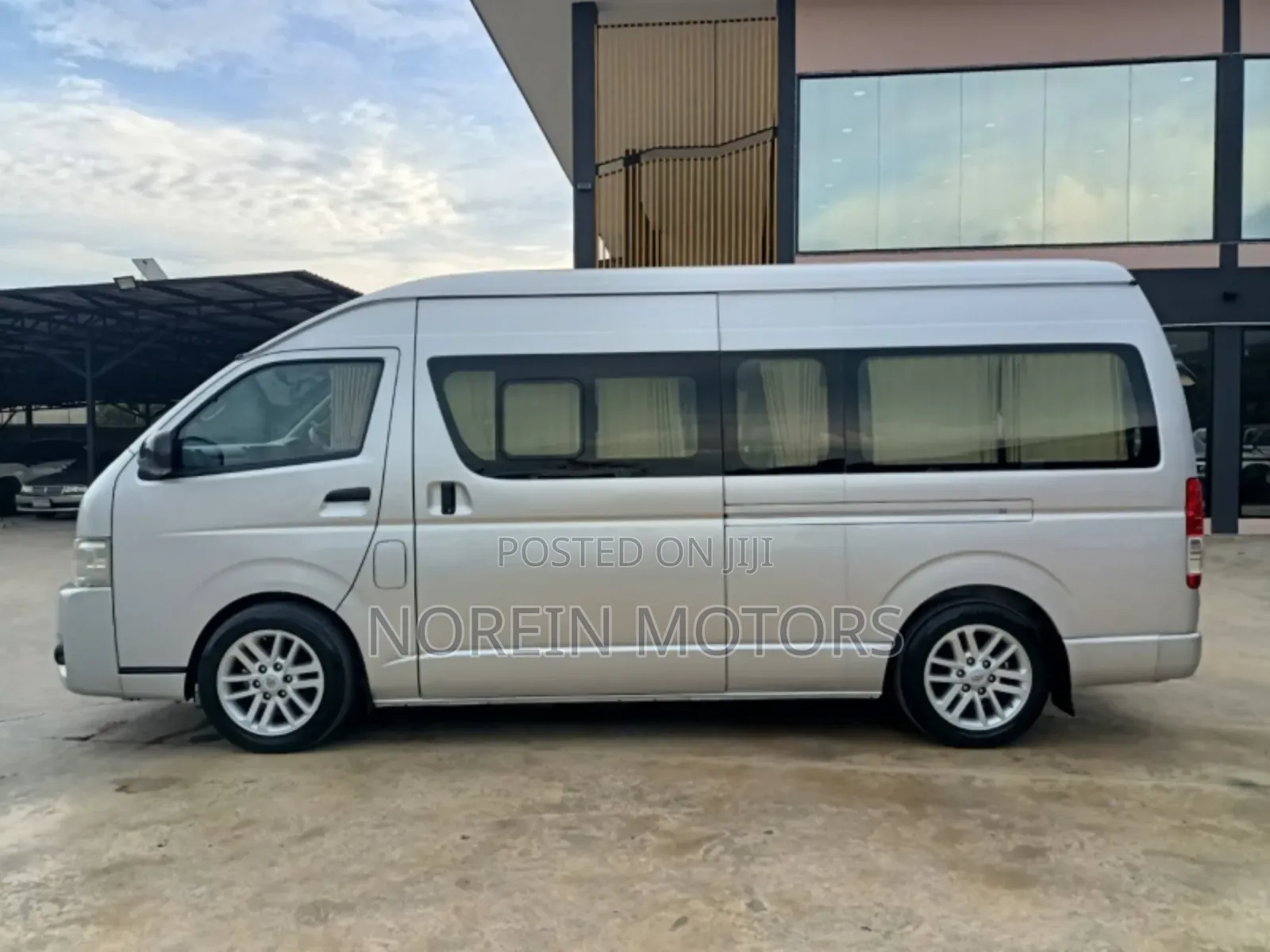 Toyota HiAce 2017 Grey