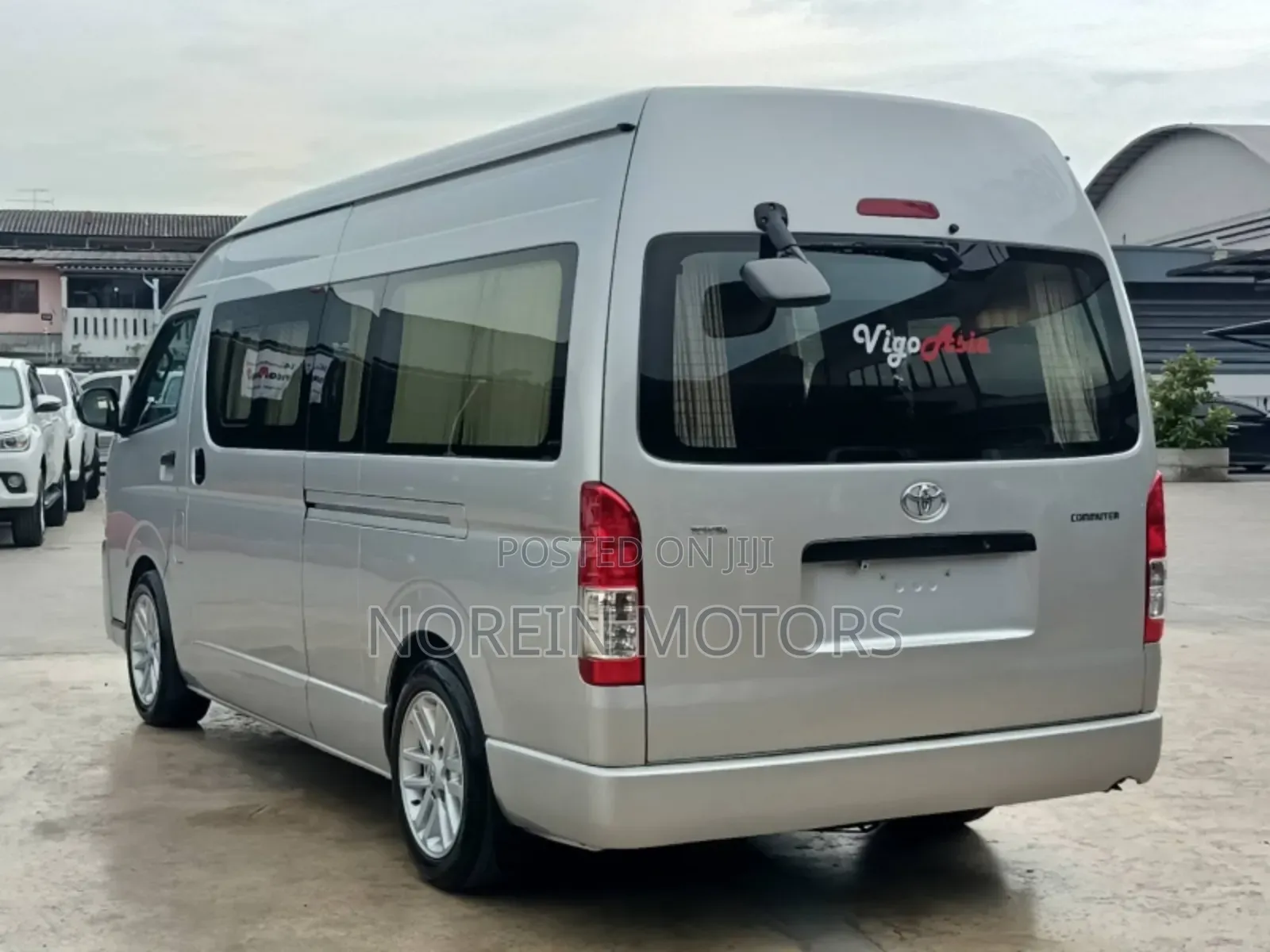Toyota HiAce 2017 Grey