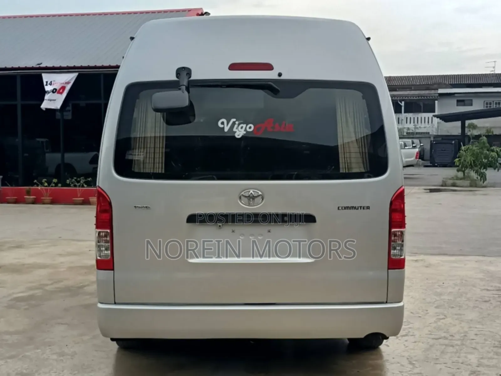 Toyota HiAce 2017 Grey