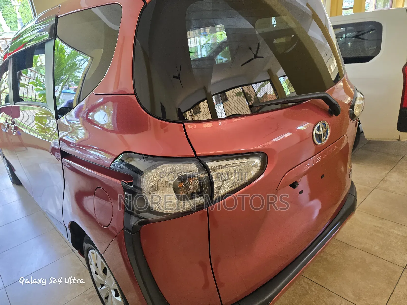 Toyota Sienta 2017