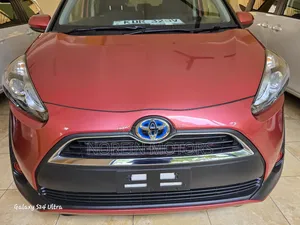 Toyota Sienta 2017