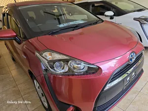 Toyota Sienta 2017