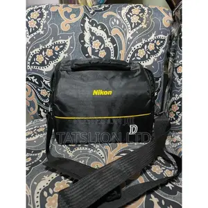 Nikon Camera Bag Smal!! Nikon Camera Bag Smal!!