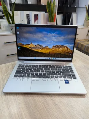 Laptop HP EliteBook 640 G10 16GB Intel Core I7 SSD 256GB