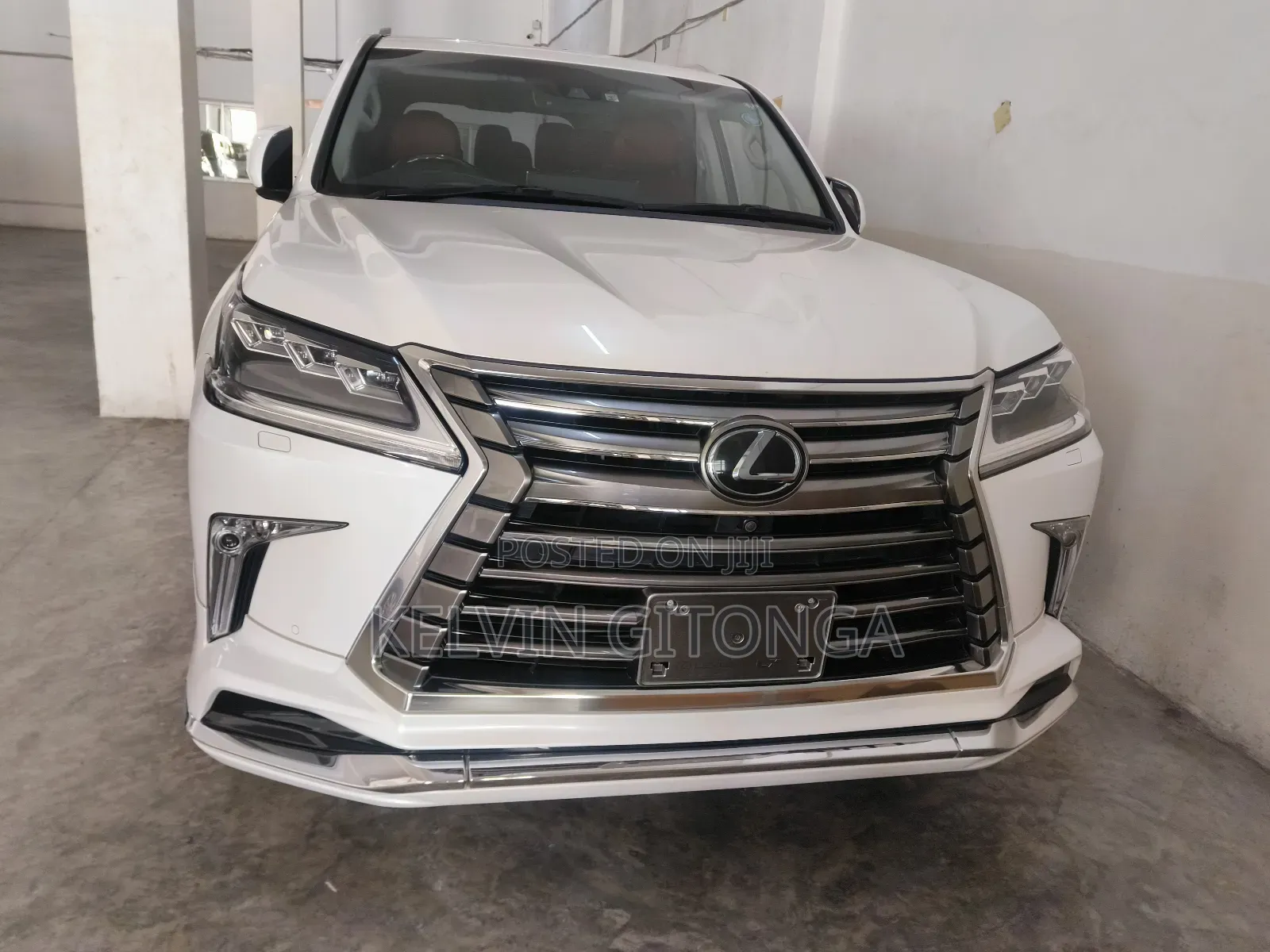 Lexus LX 2018 White