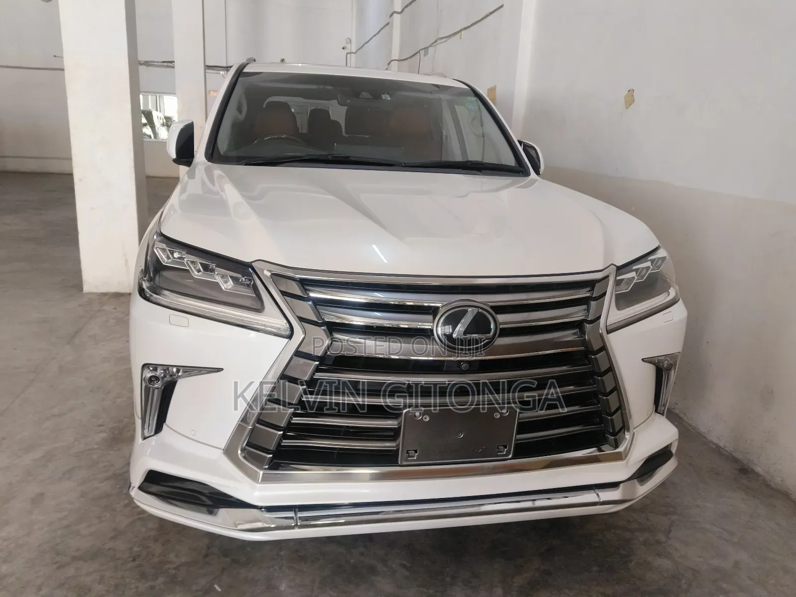 Lexus LX 2018 White