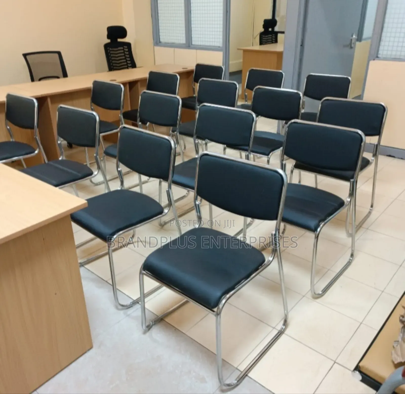Black Visitors Chair