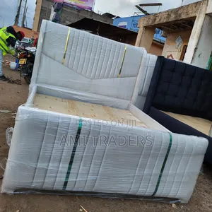 New Arrivals Chester Bed (5*6)