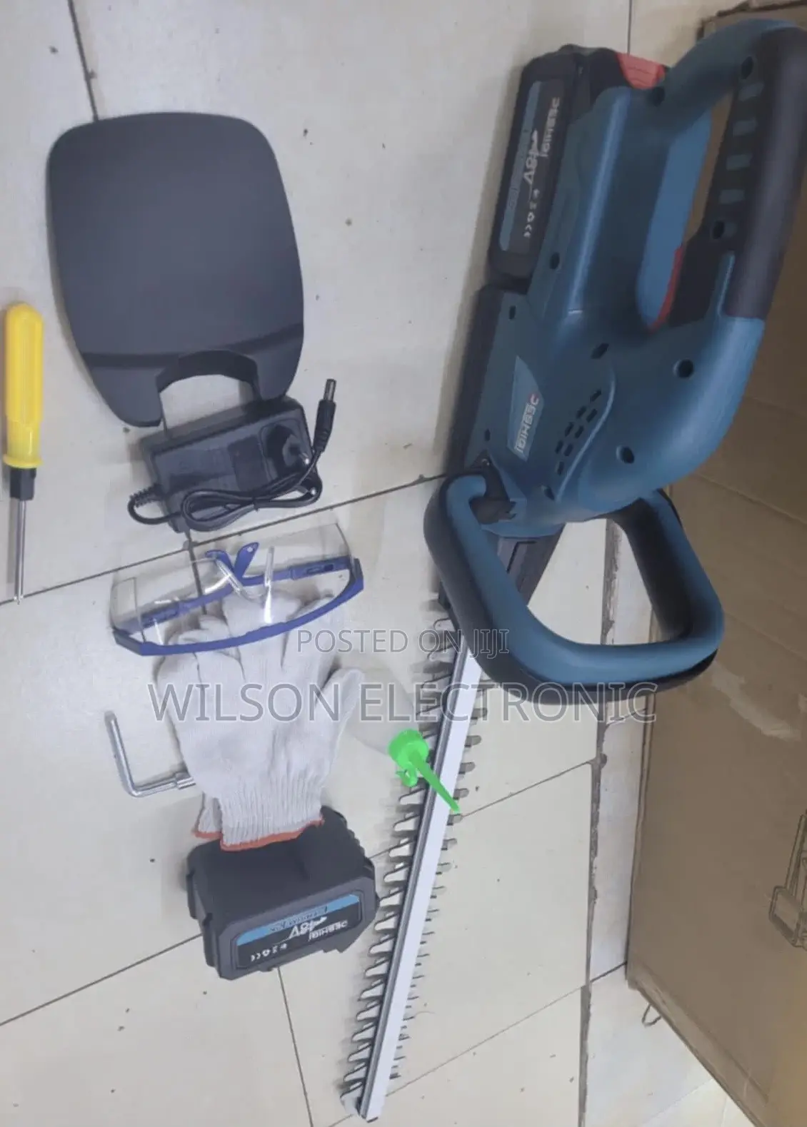 Rechargeable Hedge Trimmer.Cordless 48V