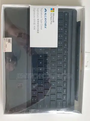 Surface Pro 7 Keyboard \\ Microsoft Surface Pro 7