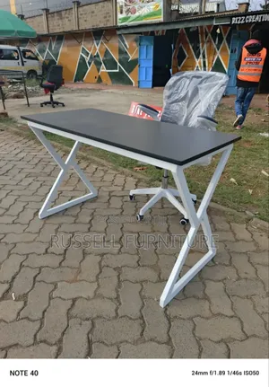 Modern Clean Study Table and Chair