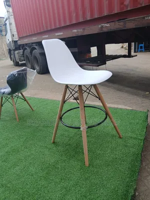 White High Bar Eames Chair