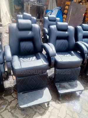 Barber/Kinyozi Seat