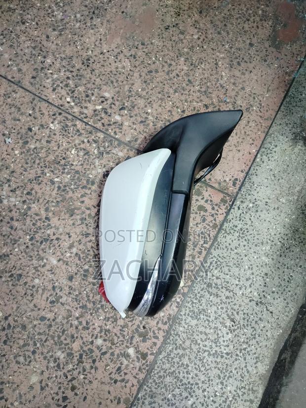 Side Mirror Voxy 2015 - thumbnail 2