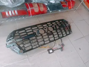 Front Grille Land Cruiser V8 With LED