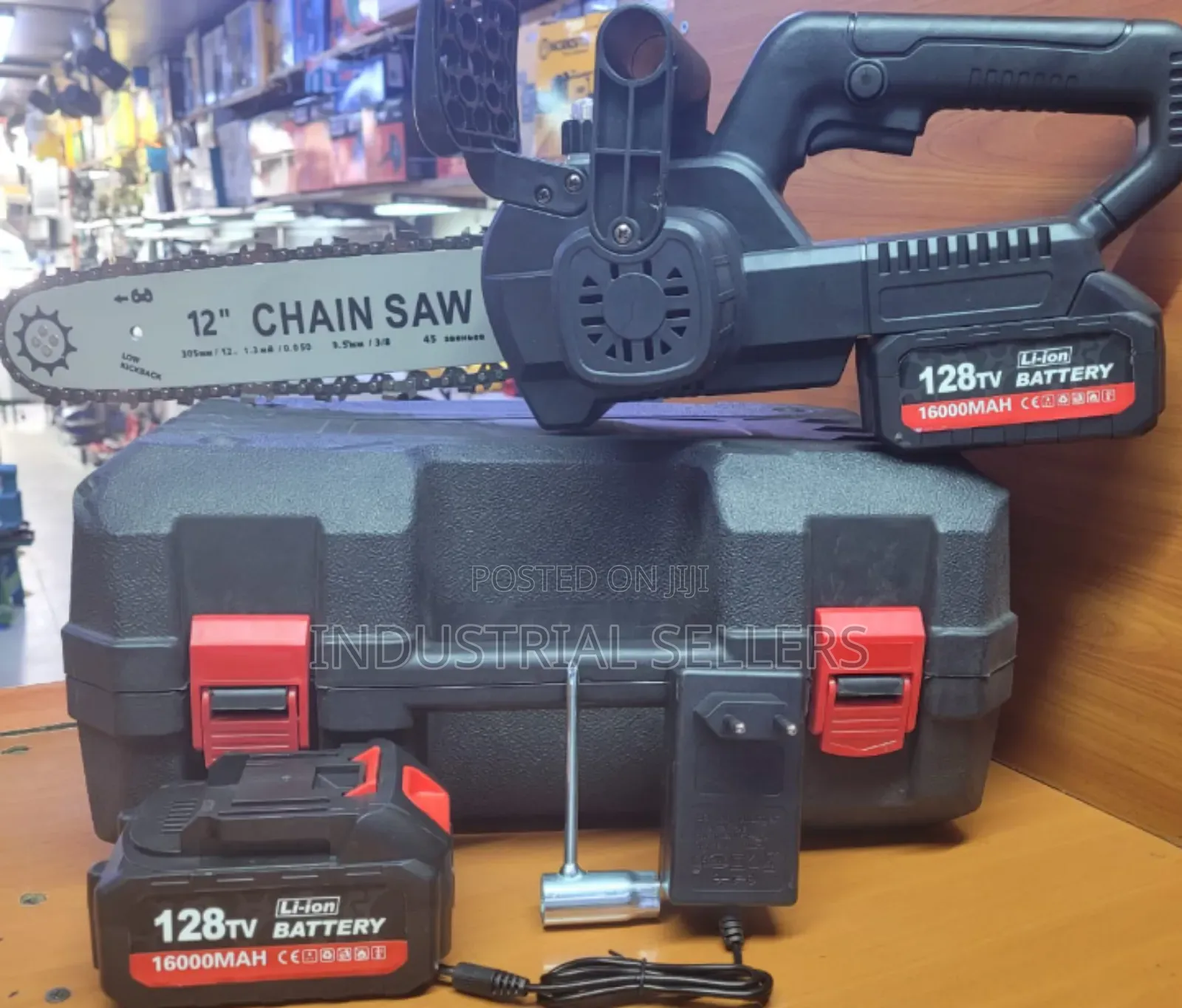 A Great 12" Cordless Chainsaw