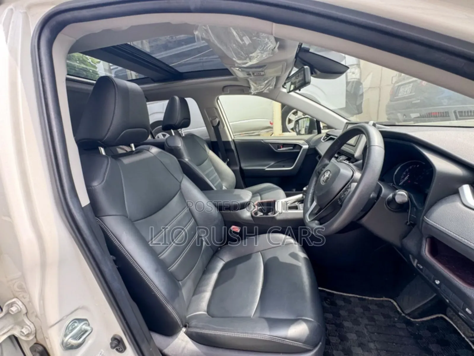 Toyota RAV4 2020 White