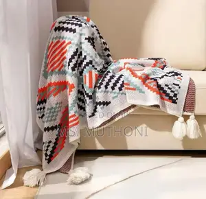 Quality Modern Throw Blanket - Knitted