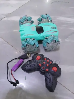 Stunt Car With Remote