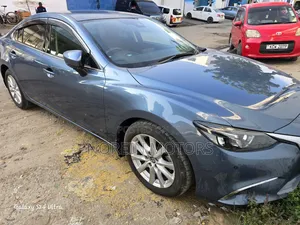 Mazda Atenza 2018 Blue