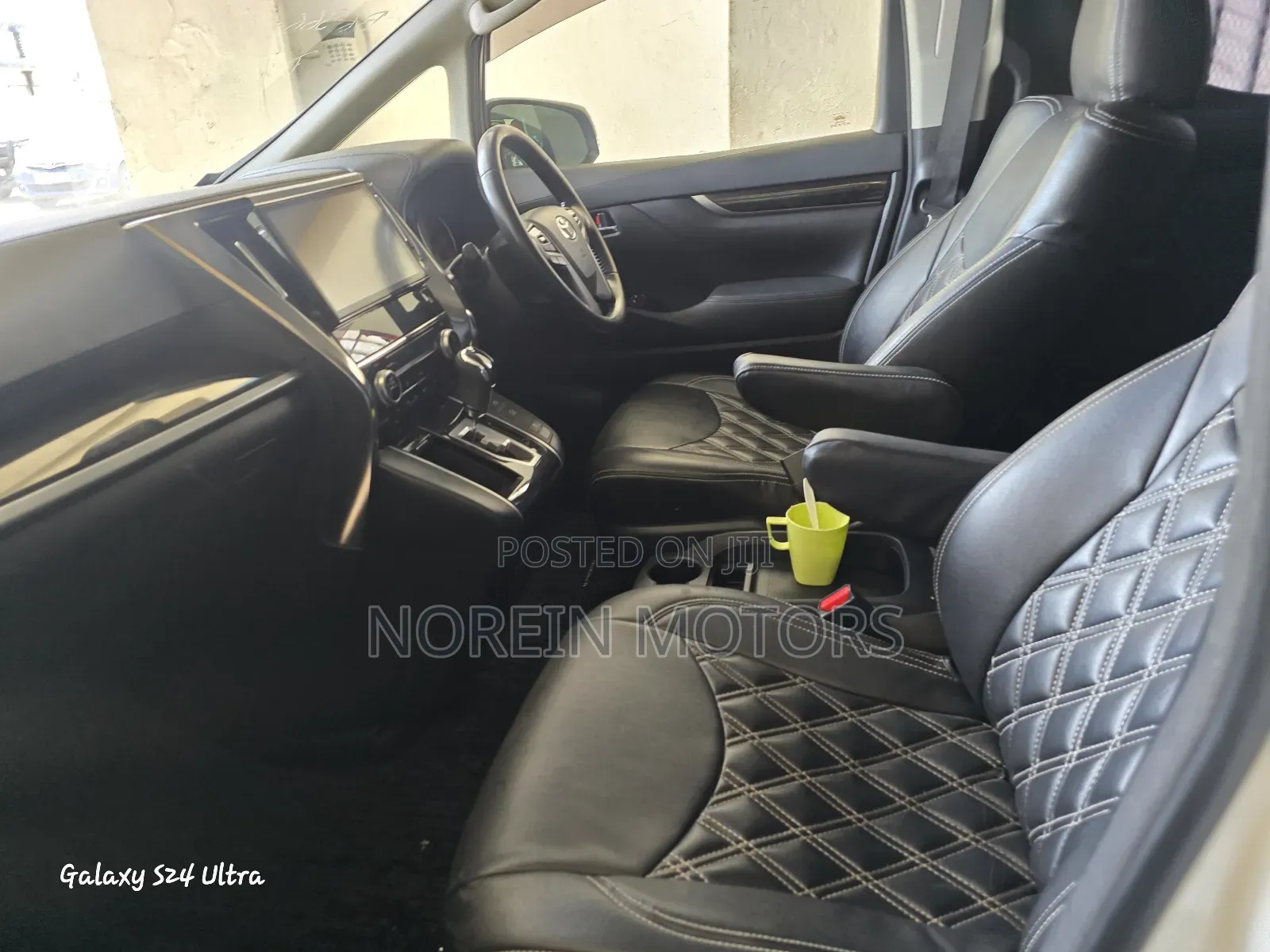 Toyota Alphard 2018 White