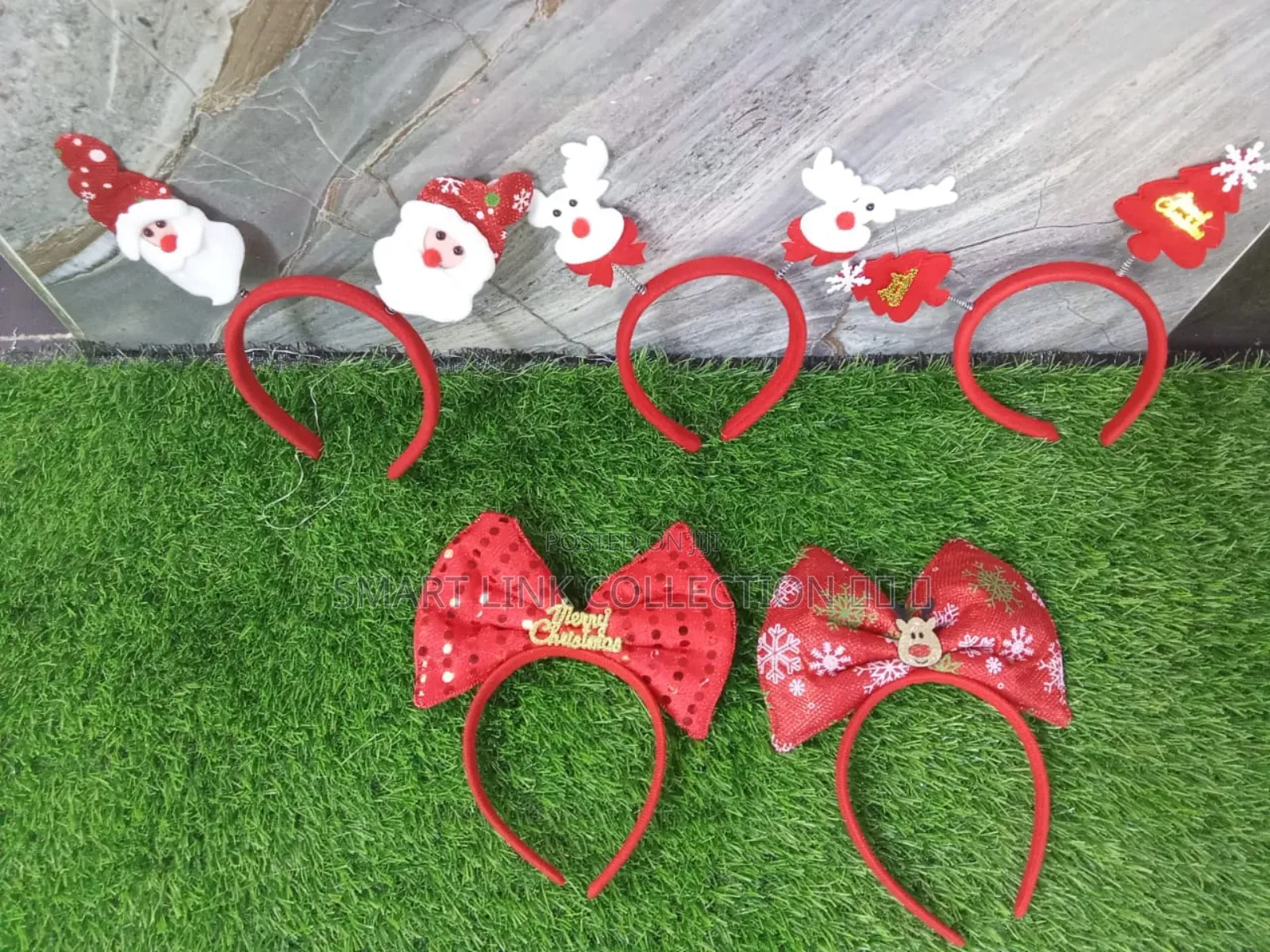✓ Christmas Head Tiara / Wrist Band
With Lights