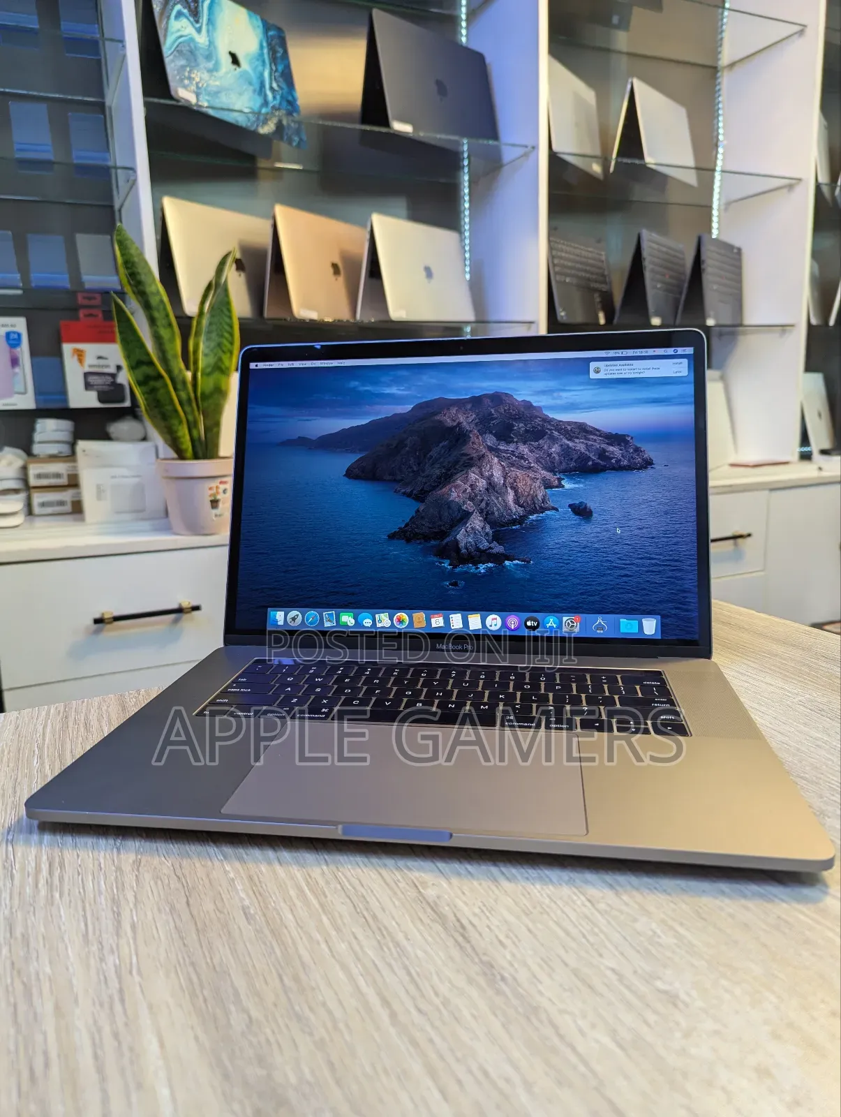 Laptop Apple MacBook Pro 2016 16GB Intel Core I7 SSD 512GB